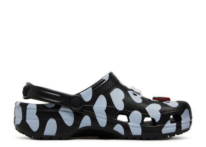 Awake NY x Classic Clog „Home Is Where The Heart Is – Black”
