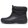 Cizme scurte Crocs (WMNS) Classic Neo Puff „Negru” 207311-001