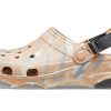 Crocs All Terrain Marbled Classic Clog „Chai Multi” 207887-2ZM