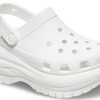 Crocs Classic Mega Crush Clog „Alb” 207988-100
