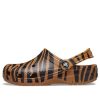 Crocs Classic saboți cu imprimare animale Beach Tiger Stripes Sandale galbene 206676-2ZF