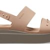 Crocs (WMNS) Brooklyn Studded Low Wedge „Cork Mushroom” 209254-2DH
