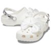 Crocs (WMNS) Saboți clasici exclusiviți ai ASOS „Albi” 209913-100