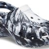 Crocs (WMNS) Saboți marmorat cu platformă clasică „Alb negru” 207176-066