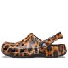 Crocs (WMNS) Sabot clasic Imprimare cu animale Sandale casual de plajă Imprimeu leopard 206676-90L Crocs (WMNS) Sabot clasic Imprimare cu animale Sandale casual de plajă Imprimeu leopard 206676-90L