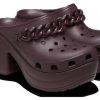 Crocs (WMNS) Sabot cu lanț Siren „Dark Cherry” 209018-6WD