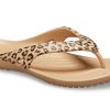 Flip-flops Crocs (WMNS) Kadee ll cu imprimeu leopard maro 206398-98R