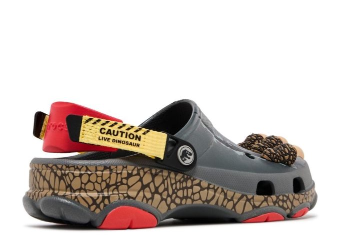 Jurassic World x Sabot All-Terrain „Atenție, dinozaur viu”