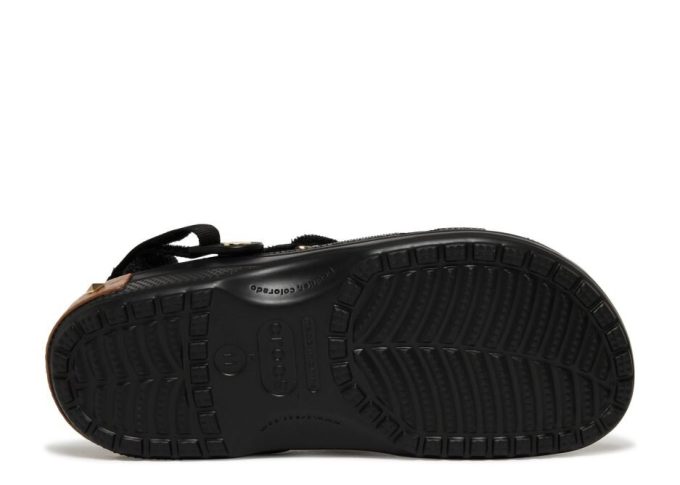 MCM x Classic Clog „Mini Fanny Pack – Negru” MCM x Classic Clog „Mini Fanny Pack – Negru”
