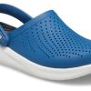 Pantofi Crocs LiteRide Flash Sandale albastre unisex 204592-4SB