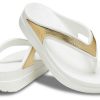 Papuci Crocs (WMNS) cu talpă groasă White Gold „White Gold” 206919-100