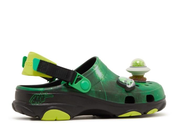 Ron English x All-Terrain Clog „Area 54 – Green Galaxy”