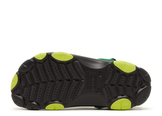 Ron English x All-Terrain Clog „Area 54 – Green Galaxy”