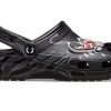 Saboți Crocs Classic x Marvel „Venom” 208864-001