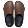 Saboți Crocs Dylan lustruiți „Mocha” 209517-2ZH