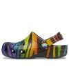 Saboți Crocs (GS) Classic Seasonal Print „Black Multi” 207345-0C4