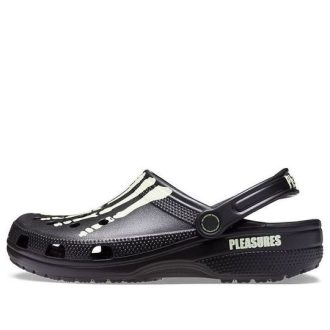 Saboți Crocs Pleasures x Classic „Skeleton – Glow in the Dark” 208267-001