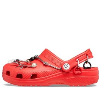 Saboți Crocs x Karol G Classic „Metal Hearts” 207998-8C1