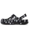 Saboți cu imprimeu sezonier Crocs Baya „Black Daisy” 206230-0ZI