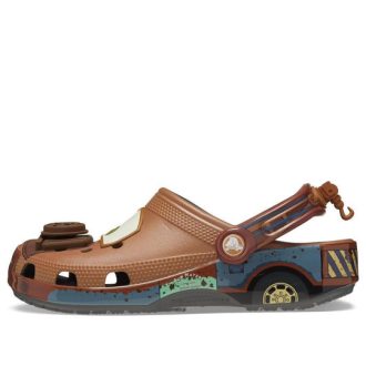 Sabot Crocs x Cars Classic „Mater” 209371-0DA