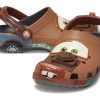 Sabot Crocs x Cars Classic „Mater” 209371-0DA