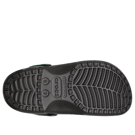 Sabot Crocs x The Beatles „Multi-Color Black” 210895-90H Sabot Crocs x The Beatles „Multi-Color Black” 210895-90H