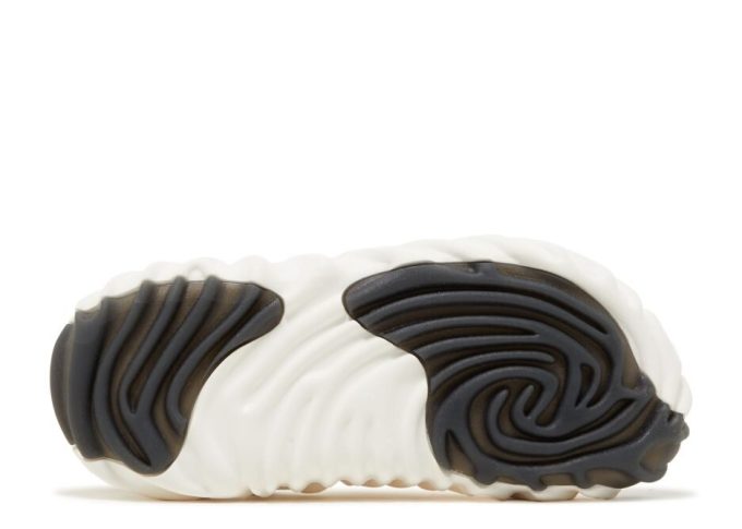 Salehe Bembury x Pollex Clog „Wear Test Sample” Exclusiv Săptămâna modei de la Paris” Salehe Bembury x Pollex Clog „Wear Test Sample” Exclusiv Săptămâna modei de la Paris”