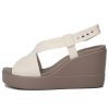 Sandale Crocs (WMNS) Brooklyn ușoare, gri ciment, „gri” 206222-16T