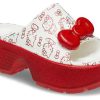 Sandale Crocs x Hello Kitty Stomp „50th Anniversary” 209815-100