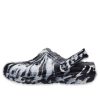 Sandale de exterior Crocs (WMNS) Classic Lined Clog „Marbled White Black” 207180-103