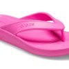 Slapi Crocs Classic Soft Sole Cozy Flip-flops Unisex roz 206119-6QQ